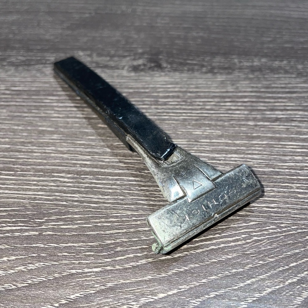 VINTAGE SCHICK Safety Razor 4.5” - Picture 2 of 7